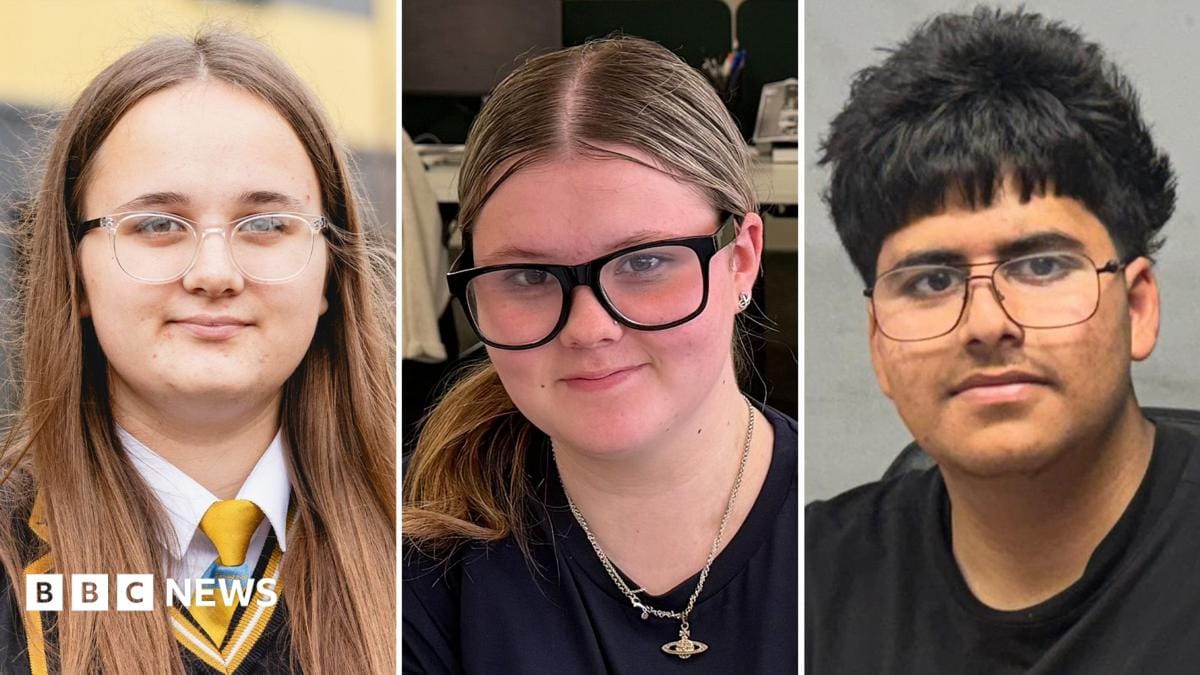 What a week's work experience taught these Year 10s about their futures - BBC News