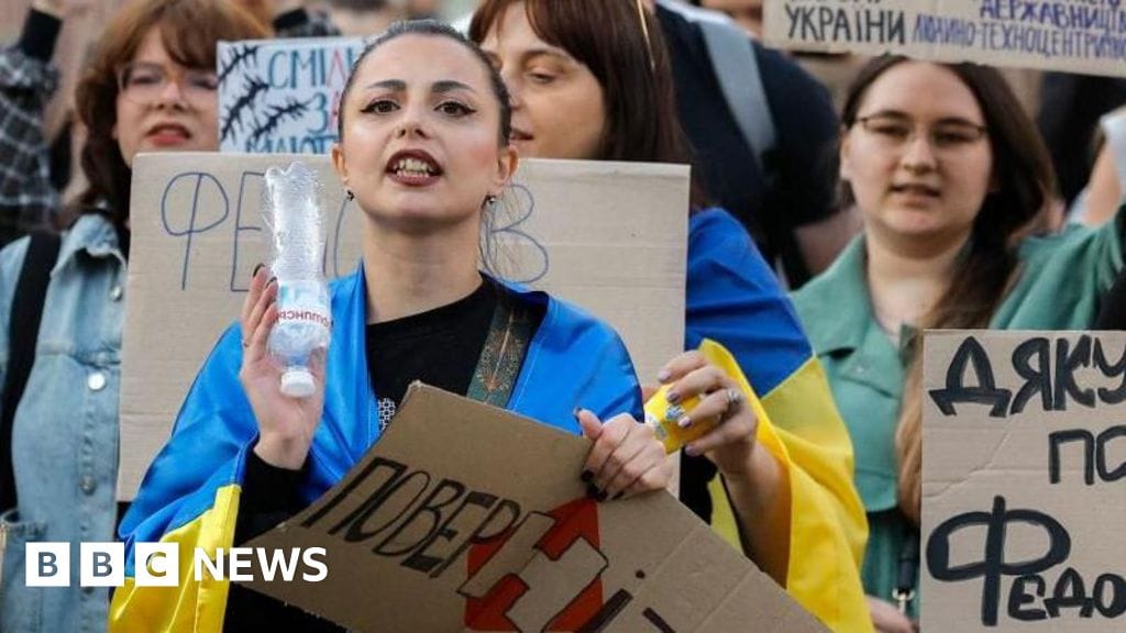 Ukraine's Zelensky struggles to fix crisis over removal of defence minister Fedorov